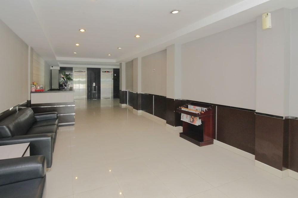 Kapuas Dharma Hotel